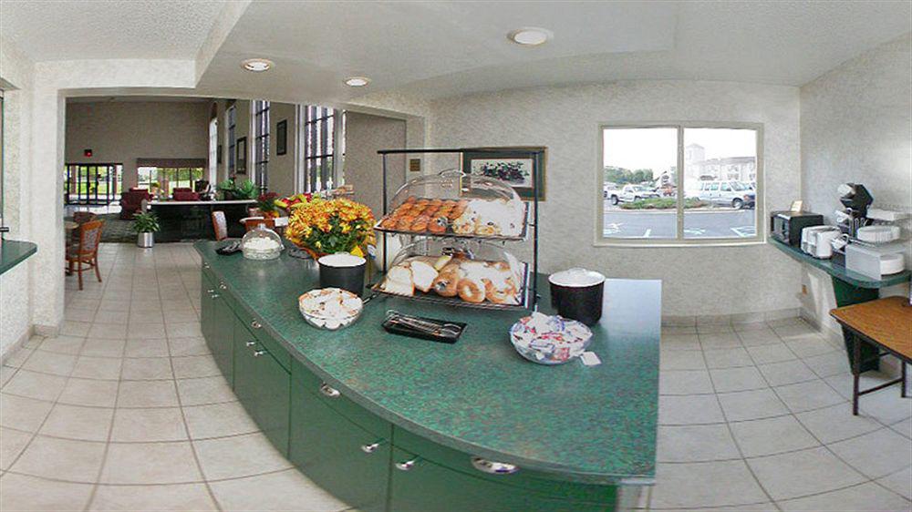 Baymont By Wyndham Flint Airport North Ξενοδοχείο Εξωτερικό φωτογραφία